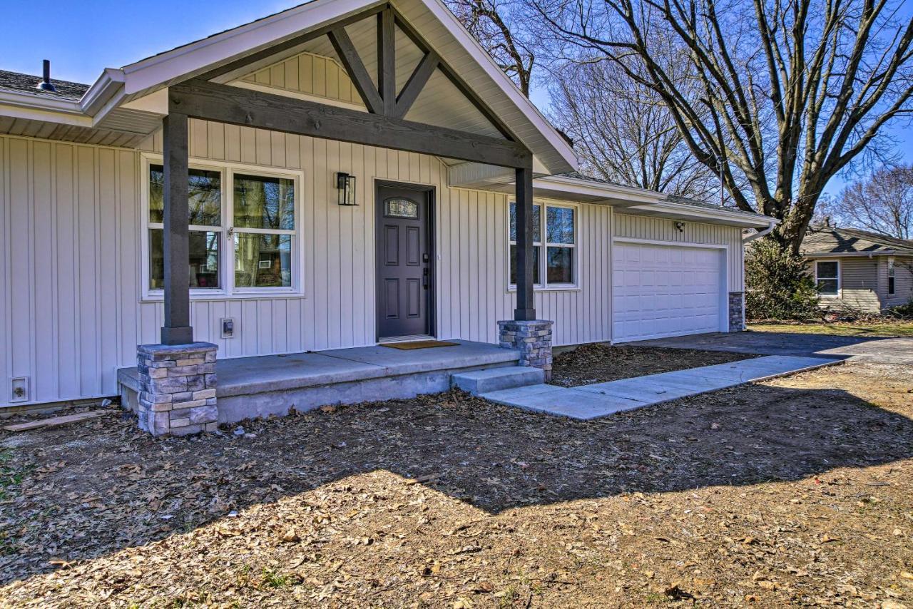 Retreat With Deck About 9 Mi To Downtown Springfield Villa Ozark ภายนอก รูปภาพ
